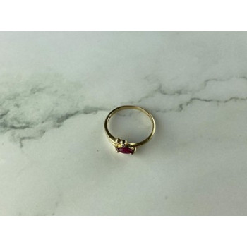 10K YELLOW GOLD RUBY & DIAMONDS RING SIZE 6.75
