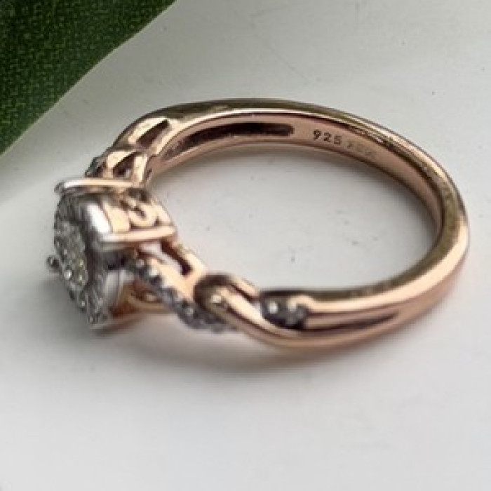 925 Sterling Silver Rose Gold Plated  Diamond  0.07 ctw Ring Size 7