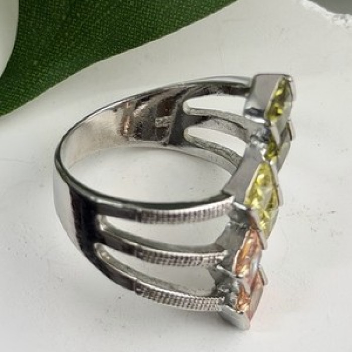 Beautiful Design 925 Sterling Silver 3 Color Spinel Ring Size 10
