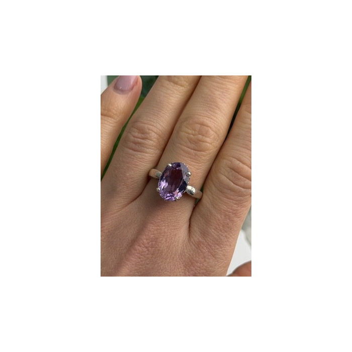 Beautiful Vintage 925 Sterling Silver Amethyst Ring Size 9