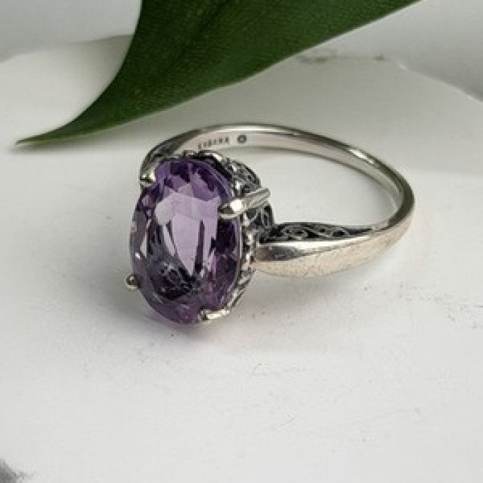 Beautiful Vintage 925 Sterling Silver Amethyst Ring Size 9