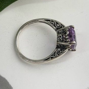 Beautiful Vintage 925 Sterling Silver Amethyst Ring Size 9