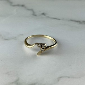 14K Yellow Gold Diamonds Ring Size 6.75