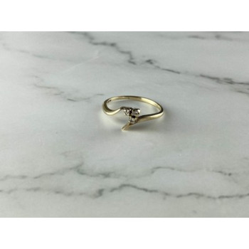 14K YELLOW GOLD DIAMONDS RING SIZE 6.75