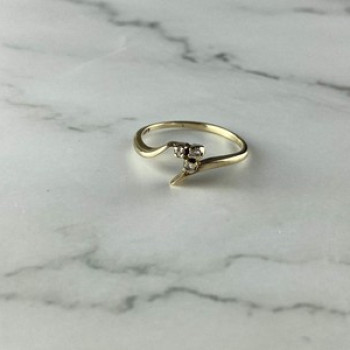 14K Yellow Gold Diamonds Ring Size 6.75