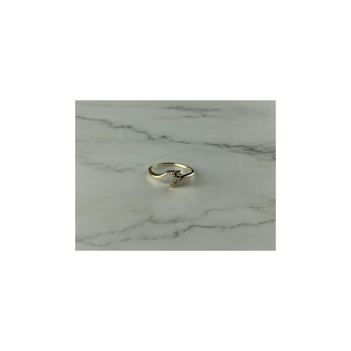 14K YELLOW GOLD DIAMONDS RING SIZE 6.75