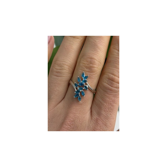 925 Sterling Silver Blue Topaz Ring Size 8