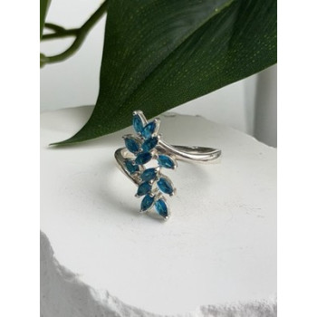 925 Sterling Silver Blue Topaz Ring Size 8