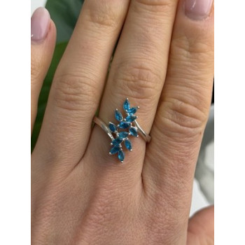 925 Sterling Silver Blue Topaz Ring Size 8