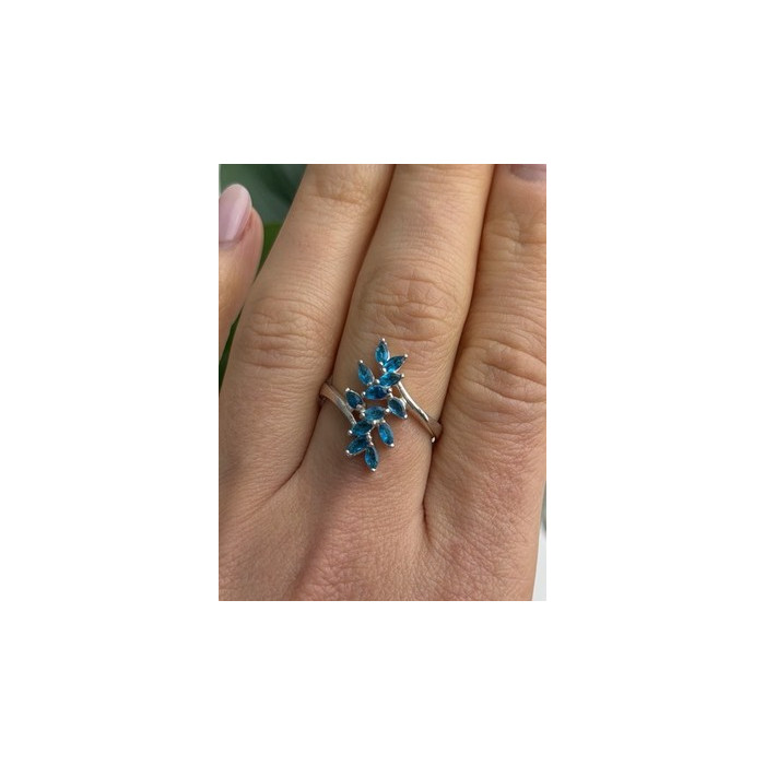 925 Sterling Silver Blue Topaz Ring Size 8