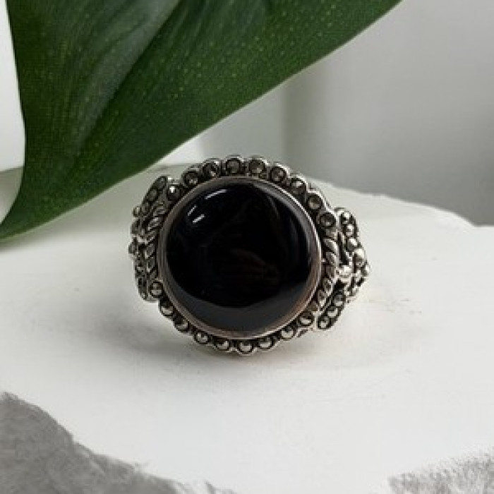 Vintage 925 Sterling Silver Black Onyx & Marcasite Ring Size 9