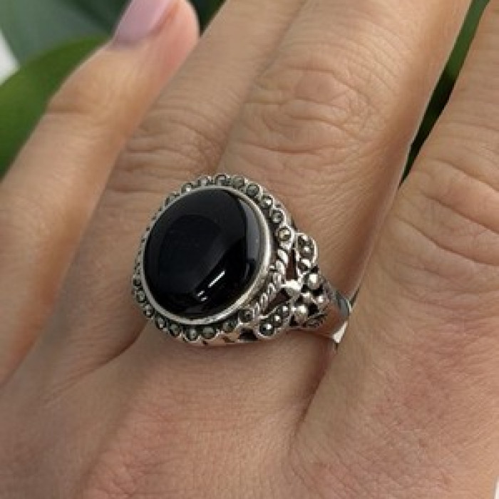 Vintage 925 Sterling Silver Black Onyx & Marcasite Ring Size 9