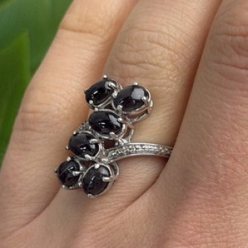 925 Sterling Silver Black Star Sapphire Ring Size 7