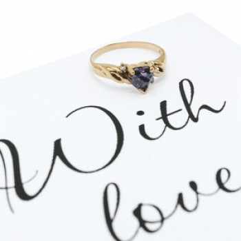 10K Yellow Gold Amethyst & Diamonds Heart Ring Size 6.75