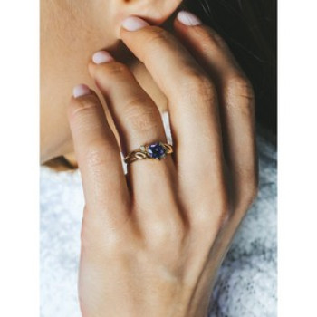 10K Yellow Gold Amethyst & Diamonds Heart Ring Size 6.75