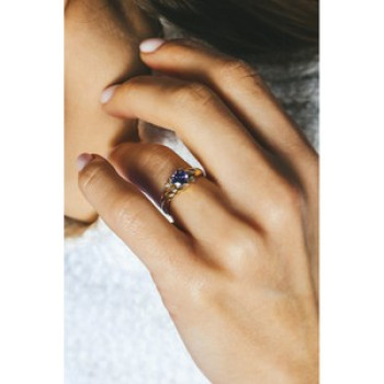 10K Yellow Gold Amethyst & Diamonds Heart Ring Size 6.75