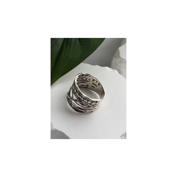 KTC Israel 925 Sterling Silver Ring Size 8