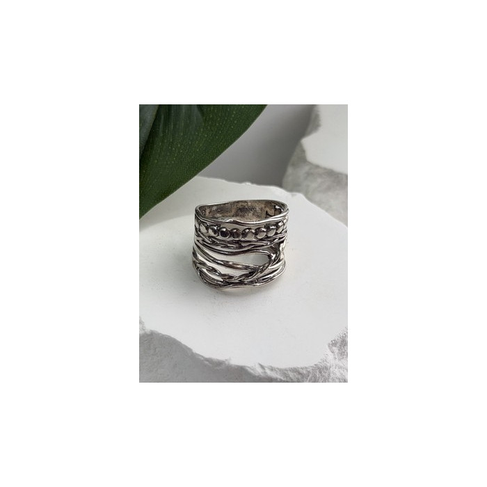 KTC Israel 925 Sterling Silver Ring Size 8