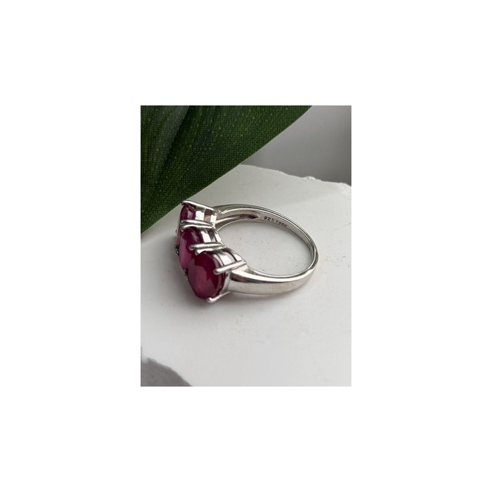 TGGC 925 Sterling Silver Ruby Ring Size 9