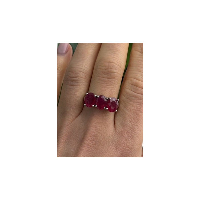 TGGC 925 Sterling Silver Ruby Ring Size 9