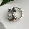 Beautiful Design 925 Sterling Silver Pearl & Topaz Ring Size 5