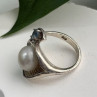 Beautiful Design 925 Sterling Silver Pearl & Topaz Ring Size 5