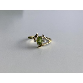 10K YELLOW GOLD PERIDOT & DIAMONDS RING SIZE 7