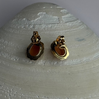10K Yellow Gold Vintage Oval Cameo Stud Earrings Length 0.40 Inch