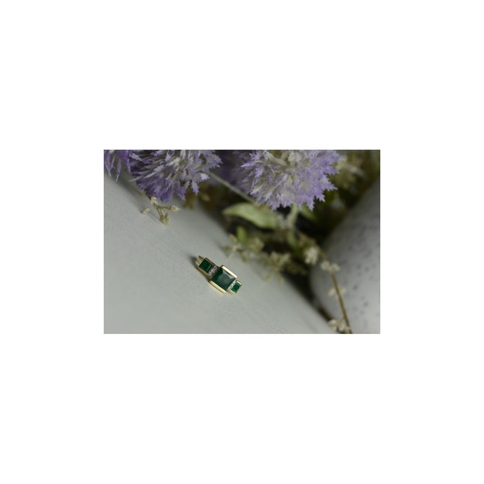 10K YELLOW GOLD EMERALD & DIAMONDS RING SIZE 5.5