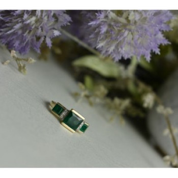 10K Yellow Gold Emerald & Diamonds Ring Size 5.5