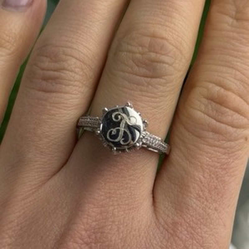 AshleyMaria Monogram 925 Sterling Silver Ring Size 8