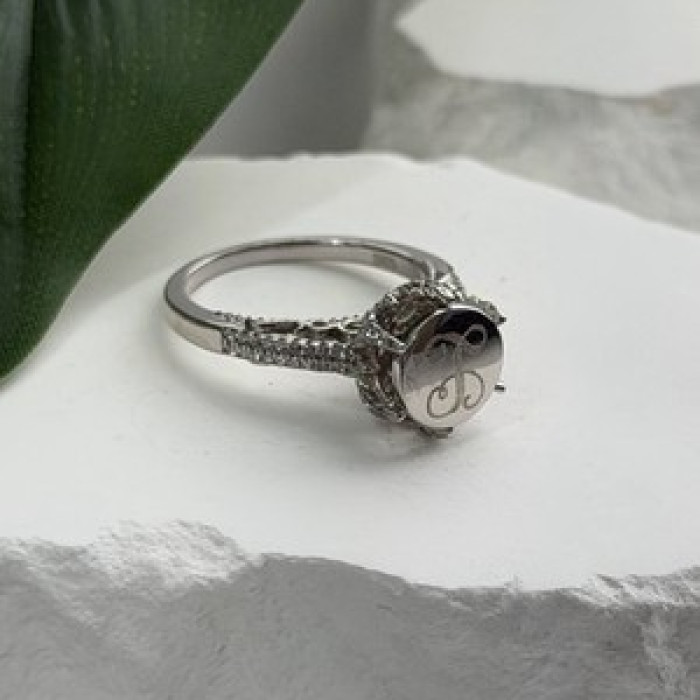 AshleyMaria Monogram 925 Sterling Silver Ring Size 8