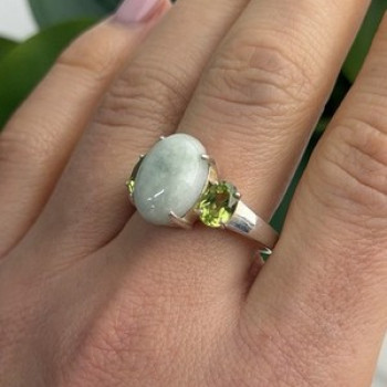 Joy 925 Sterling Silver Jade & Peridot Ring Size 10