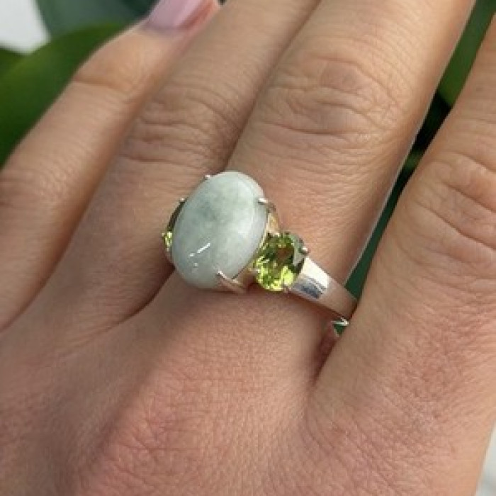 Joy 925 Sterling Silver Jade & Peridot Ring Size 10