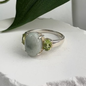 Joy 925 Sterling Silver Jade & Peridot Ring Size 10