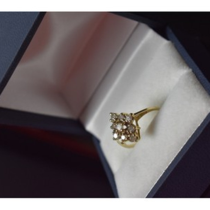 10K Yellow Gold White Sapphire Ring Size 5.5