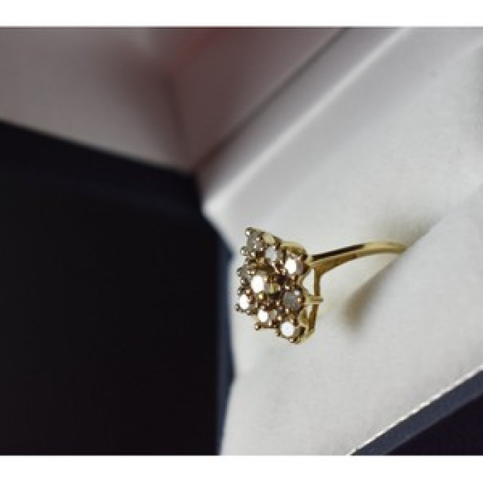 10K Yellow Gold White Sapphire Ring Size 5.5