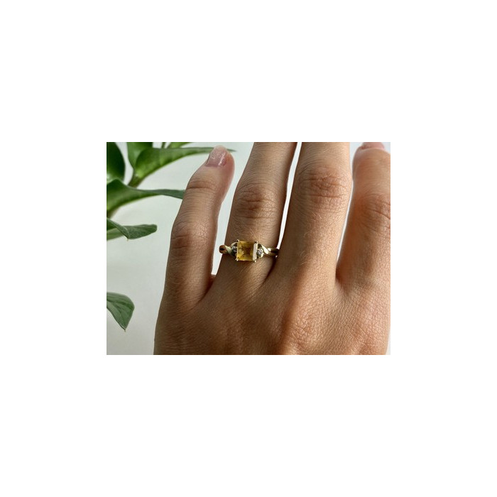 10K YELLOW GOLD TOURMALINE & DIAMONDS RING SIZE 8