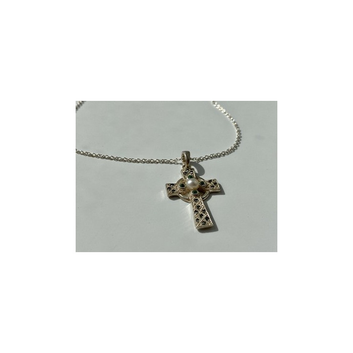 925 Sterling Silver Pearl, Emerald & Marcasites Chain with Cross