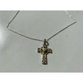 925 Sterling Silver Pearl, Emerald & Marcasites Chain with Cross