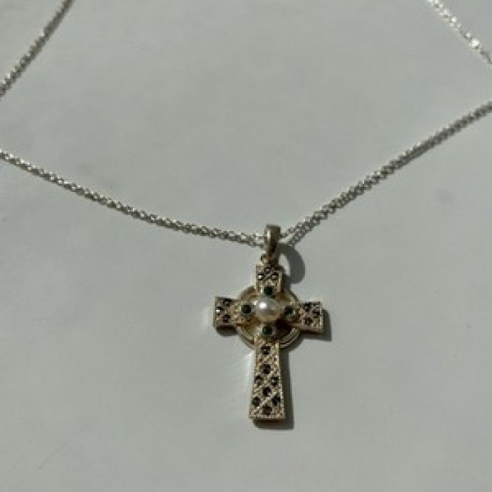 925 Sterling Silver Pearl, Emerald & Marcasites Chain with Cross