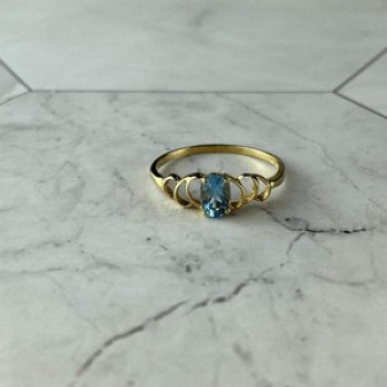 10K Yellow Gold Blue Spinel Ring Size 8