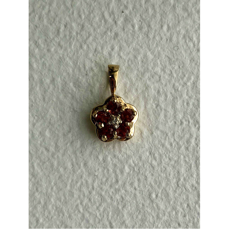 10K Yellow Gold Garnet & Diamond Flower Pendant