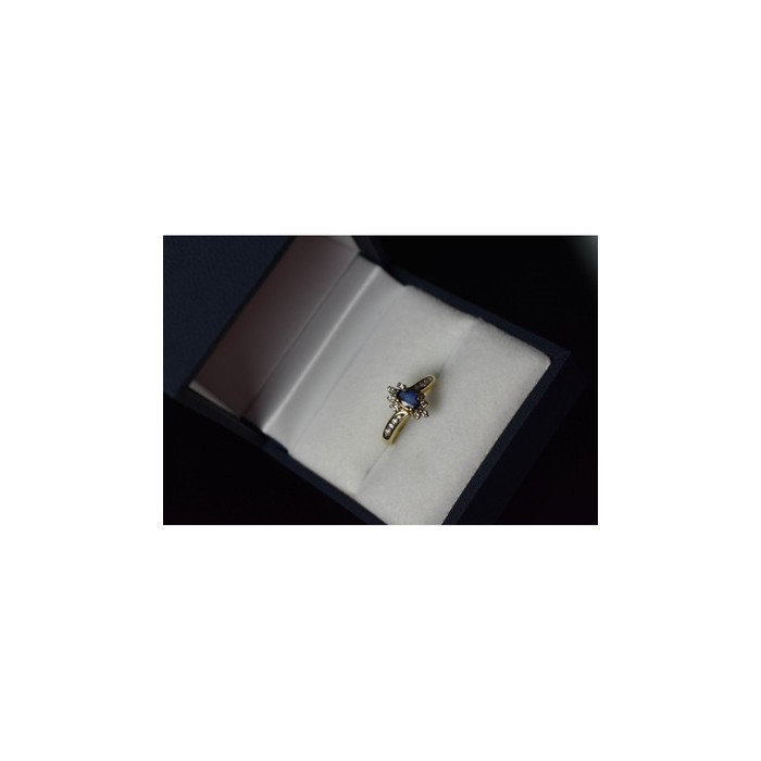 10K YELLOW GOLD BLUE SAPPHIRE & DIAMONDS RING SIZE 5