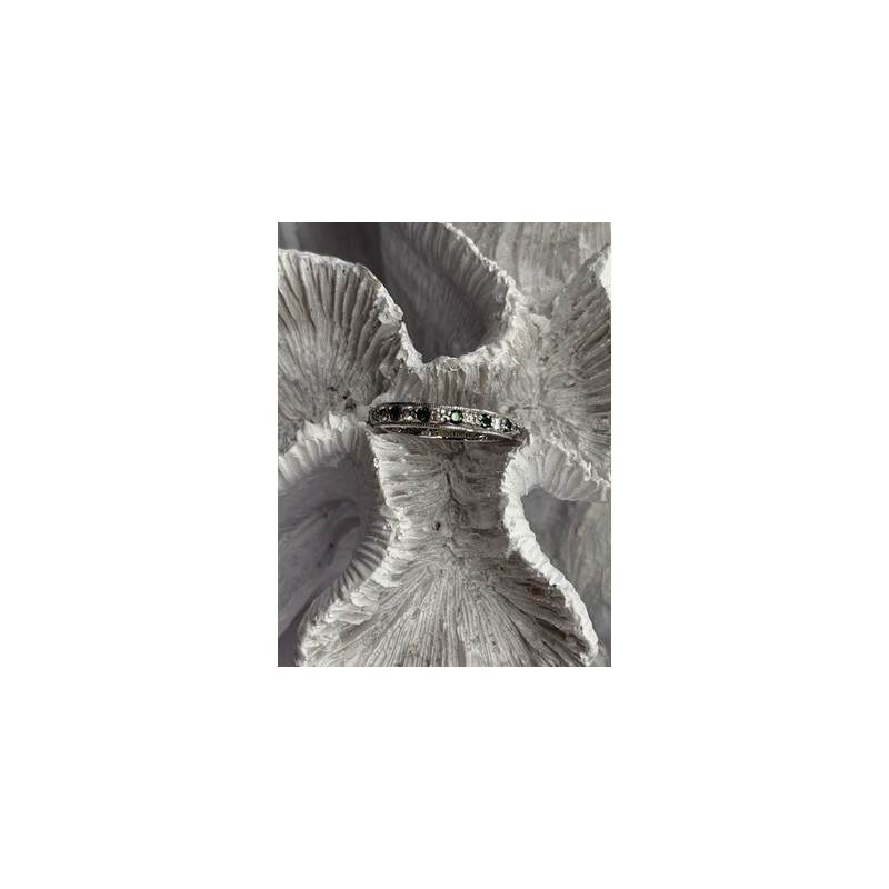 925 Sterling Silver White & Green Cz Band Ring Size 6