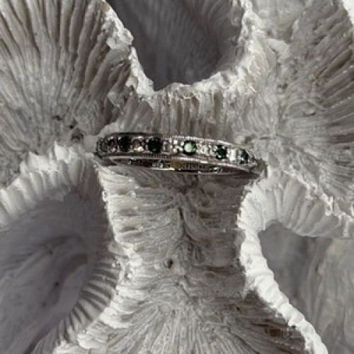 925 Sterling Silver White & Green Cz Band Ring Size 6