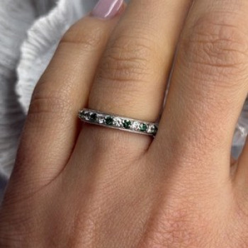 925 Sterling Silver White & Green Cz Band Ring Size 6