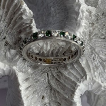925 Sterling Silver White & Green Cz Band Ring Size 6