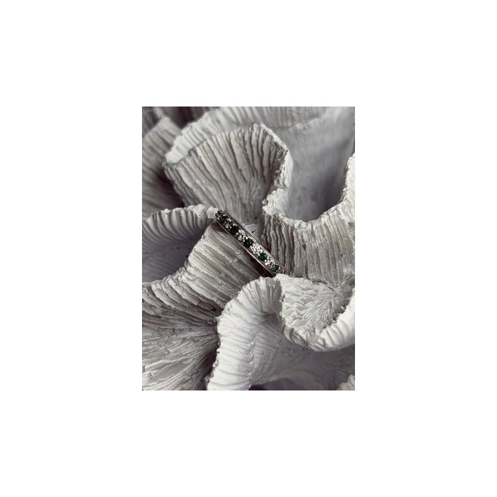 925 Sterling Silver White & Green Cz Band Ring Size 6