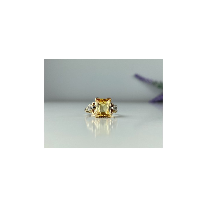 10K YELLOW GOLD YELLOW TOPAZ & DIAMONDS RING SIZE 9.75